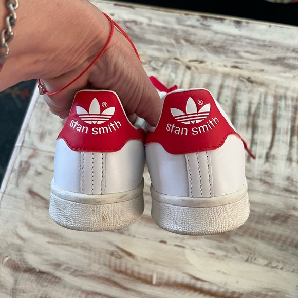 Red and white Adidas Stan Smith - EUC - Picture 4 of 6